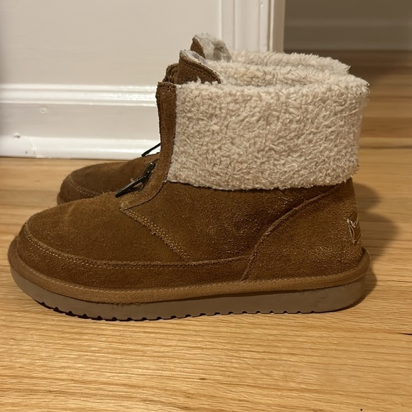 kids Koolaburra Uggs - Picture 7 of 8